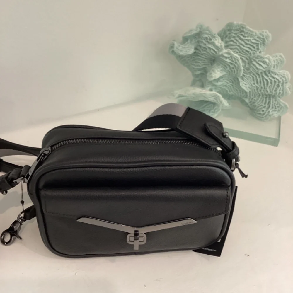 REDUCED $245 Botkier Cobble Hill Camera Crossbody Bag Black Crossgrain Leather